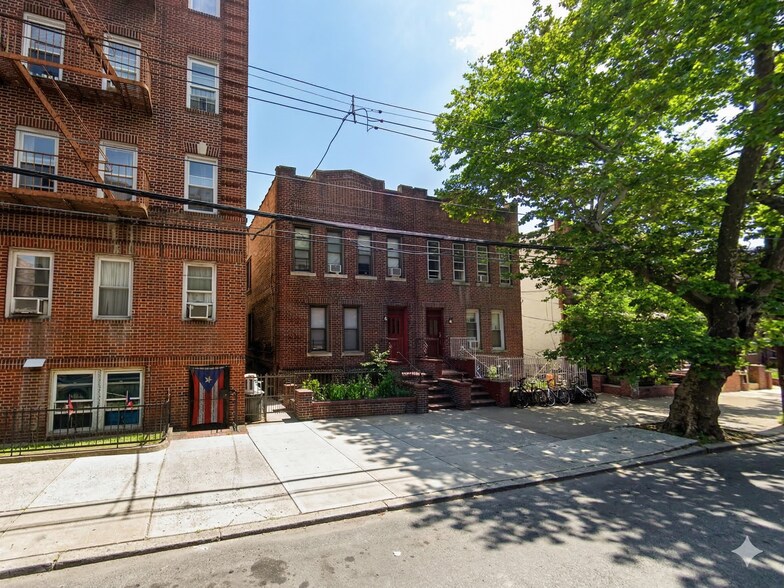907-909 47th St, Brooklyn, NY à vendre - Photo principale – Image 1 sur 1