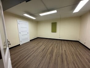 221 E Van Buren Ave, Harlingen, TX à louer Photo intérieure– Image 2 sur 3