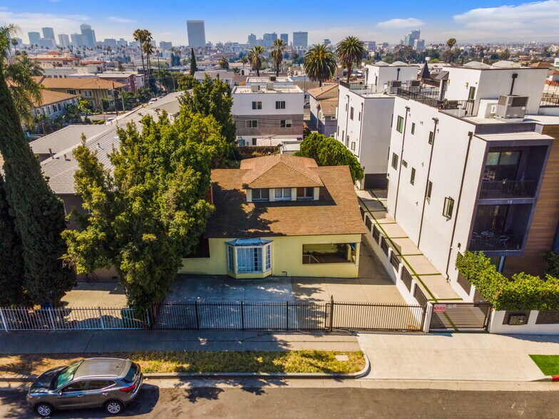 4458 Maplewood Ave, Los Angeles, CA à vendre - Photo de l’immeuble – Image 3 sur 38