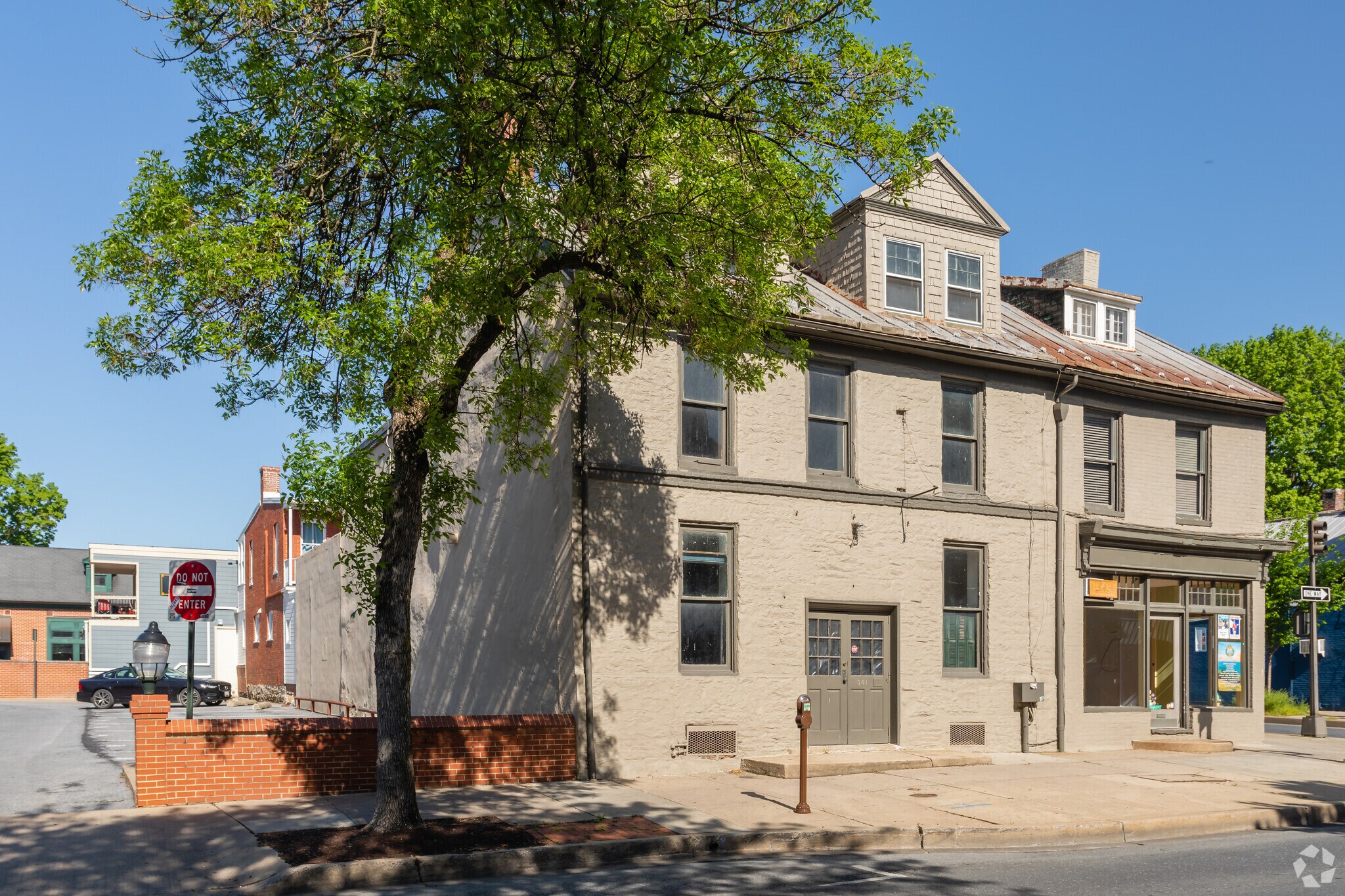 343 N Market St, Frederick, MD à vendre Photo principale– Image 1 sur 3
