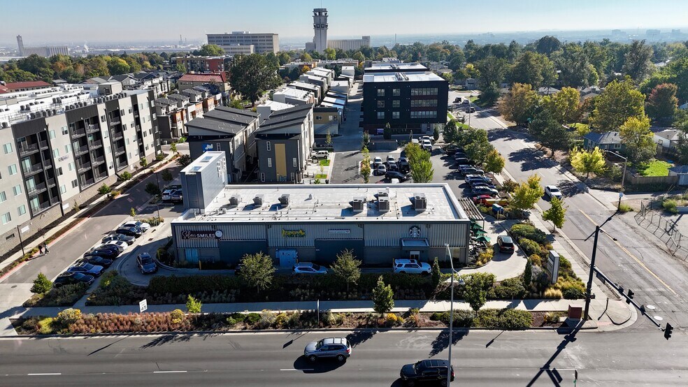 5202 Federal Blvd, Denver, CO à vendre - Photo de l’immeuble – Image 3 sur 5