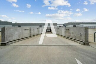 Plus de détails pour Local d'activités à louer