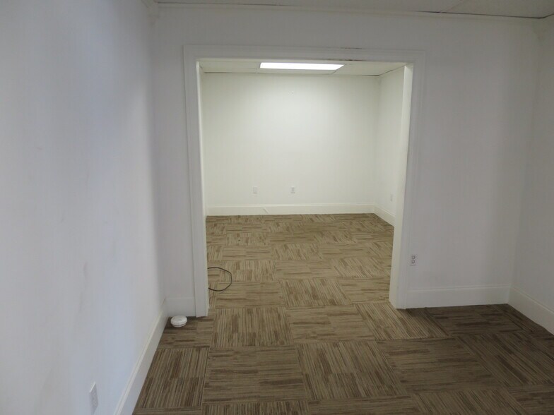 871 S Cooper St, Memphis, TN à vendre - Photo intérieure – Image 3 sur 13