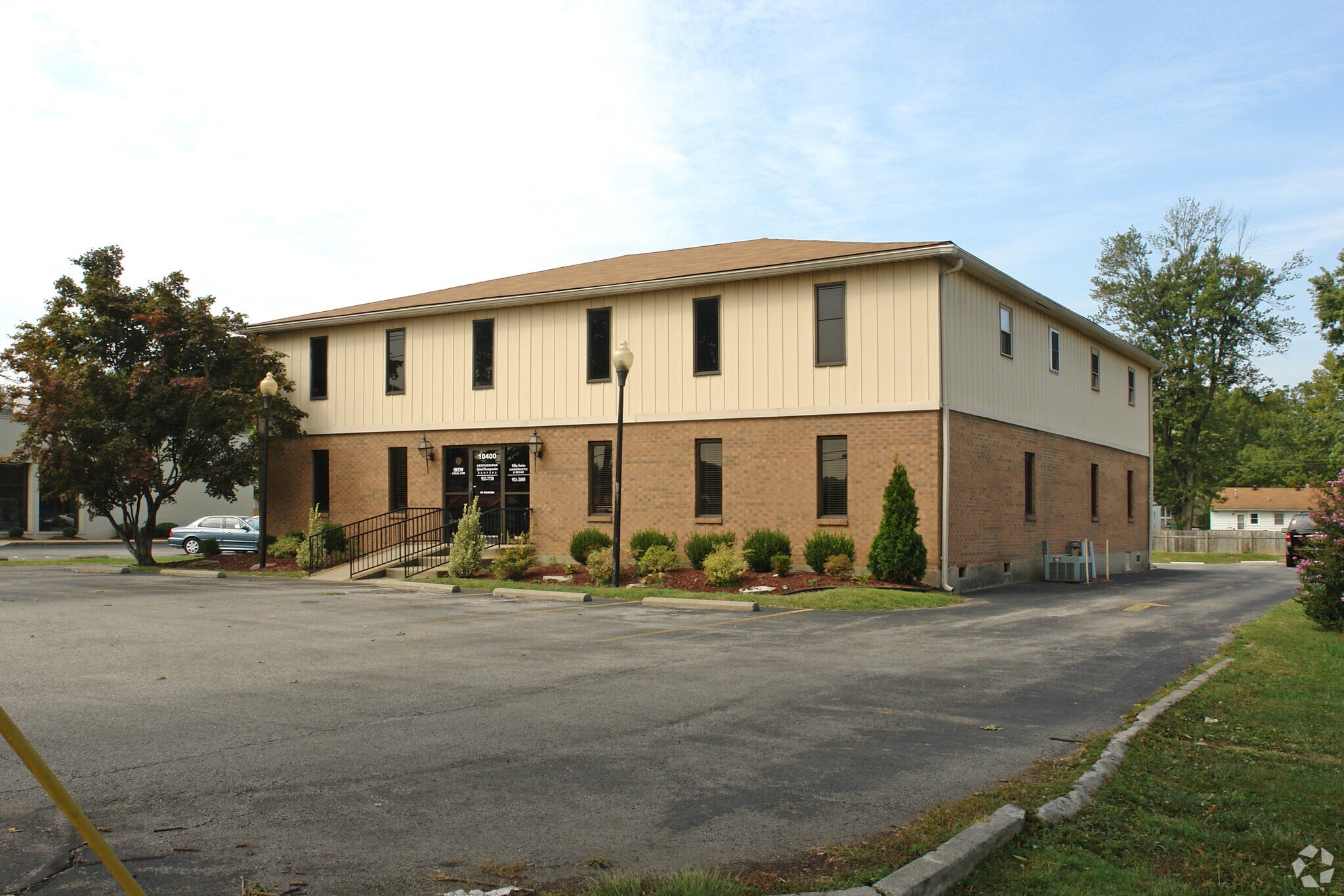 10400 Dixie Hwy, Louisville, KY à louer Photo de l’immeuble– Image 1 sur 2