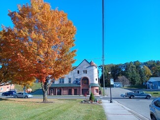 Plus de détails pour 642 W Main St, Radford, VA - Bureau/Médical, Local commercial à louer