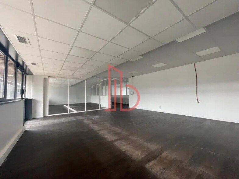 Bureau dans Mérignac à louer - Photo de l’immeuble – Image 3 sur 7
