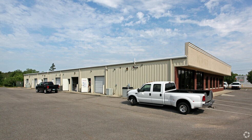 10121 Airport Blvd, Mobile, AL à louer - Photo de l’immeuble – Image 3 sur 6