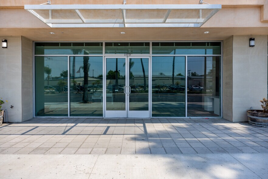 1598 Long Beach Blvd, Long Beach, CA à vendre - Photo de l’immeuble – Image 2 sur 78