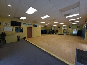 13909 Meridian Ave E, Puyallup, WA à louer Photo intérieure– Image 2 sur 10