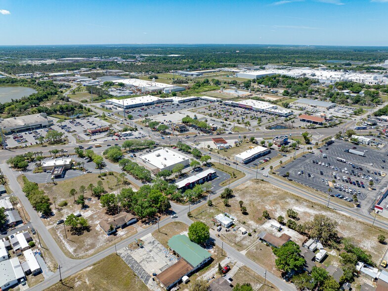 771 Charlotte Rd, Auburndale, FL à vendre - Photo de l’immeuble – Image 3 sur 9