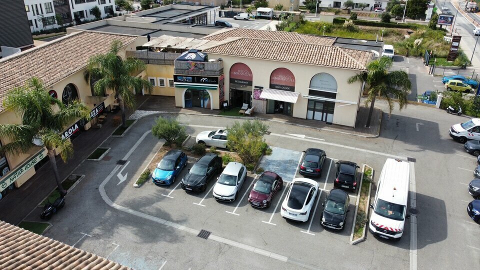 Local commercial dans Ollioules à louer Aérien– Image 1 sur 7