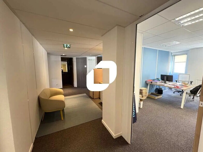 Bureau dans Lyon à louer - Photo de l’immeuble – Image 1 sur 1