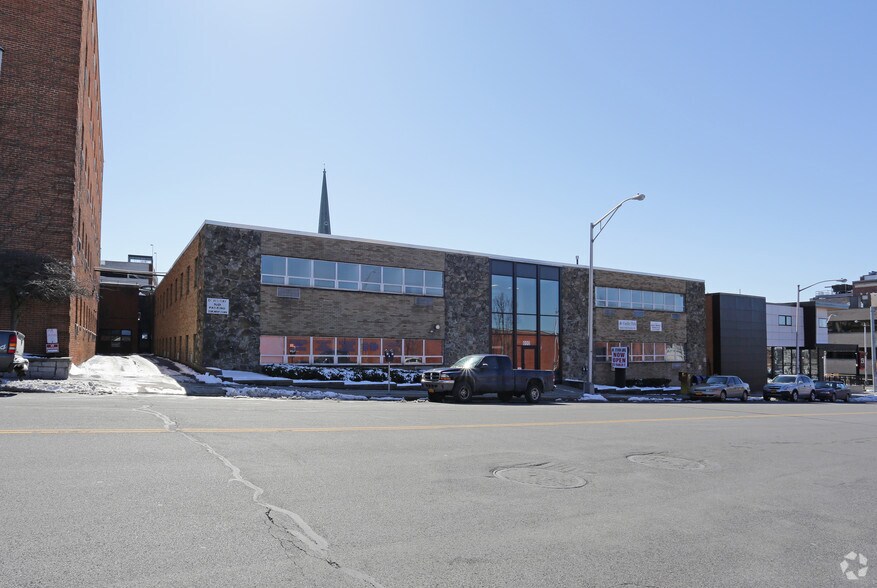 600 Franklin St, Schenectady, NY à louer - Photo de l’immeuble – Image 2 sur 4