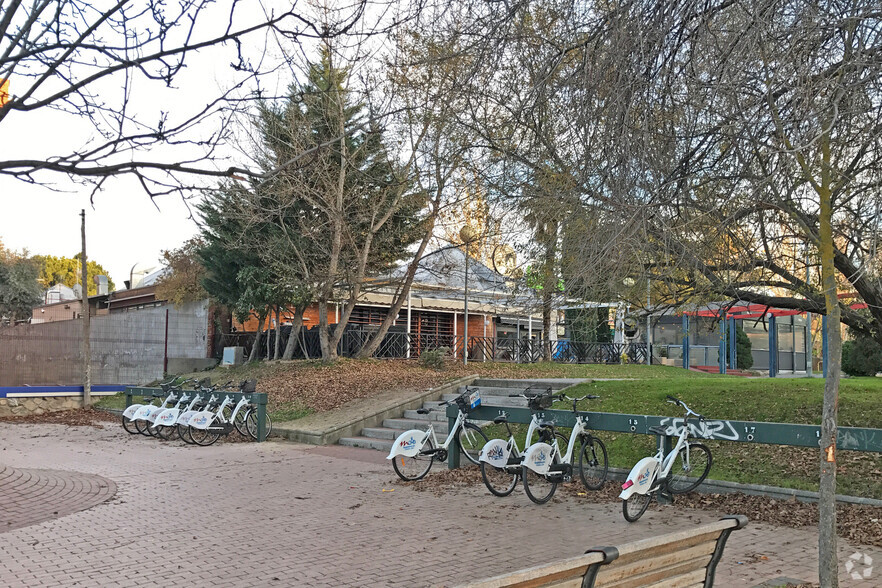 Avenida De España, 51, Majadahonda, Madrid à louer - Photo de l’immeuble – Image 2 sur 2