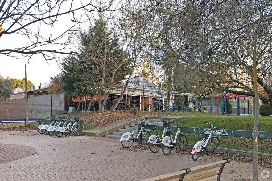 Avenida de España, 51, Majadahonda, Madrid à louer - Photo de l’immeuble – Image 2 sur 2