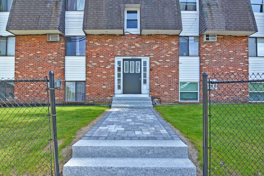 16A Exeter St, Lawrence, MA à vendre - Photo de l’immeuble – Image 2 sur 13