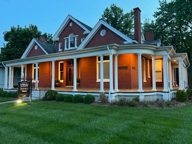 143 4th Ave N, Franklin, TN à louer Photo de l’immeuble– Image 1 sur 29