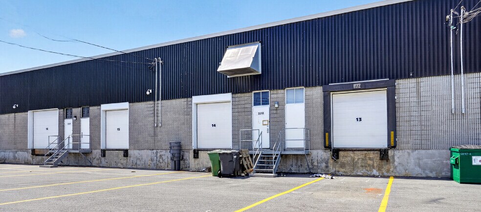 3450-3560 Boul Poirier, Montréal, QC à louer - Photo de l’immeuble – Image 1 sur 1