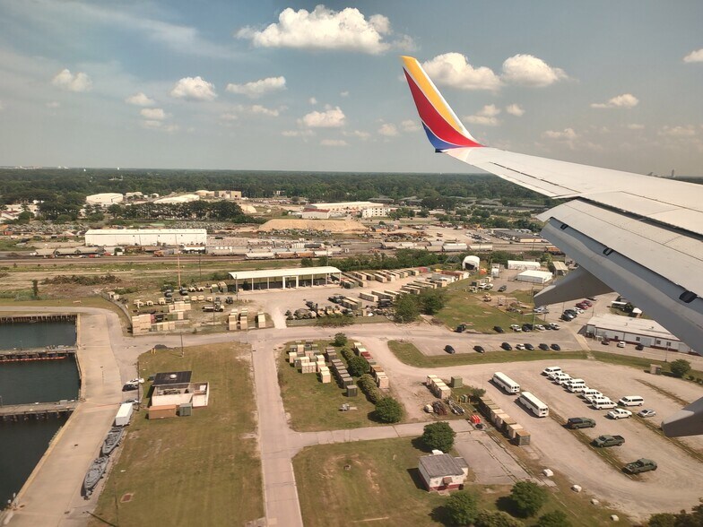 2429 Ferry Rd, Virginia Beach, VA à louer - Aérien – Image 3 sur 13