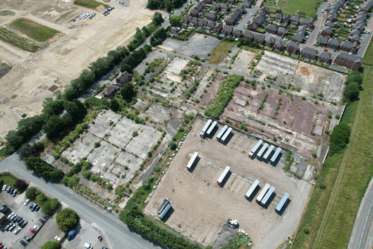 Manston Ln, Leeds à louer Photo principale– Image 1 sur 8
