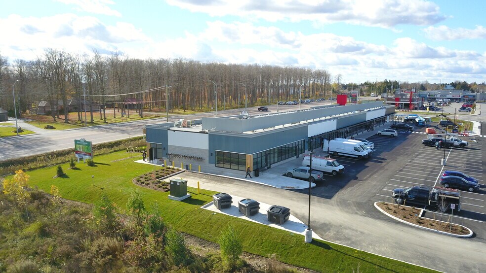 801 Ojibway Rd, Shelburne, ON à louer - Photo de l’immeuble – Image 3 sur 3