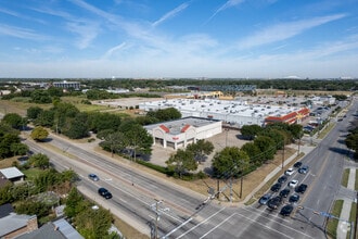 1811 E Arkansas Ln, Arlington, TX - VUE AÉRIENNE  vue de carte - Image1