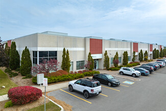 Plus de détails pour 2850 Argentia Rd, Mississauga, ON - Industriel/Logistique à louer