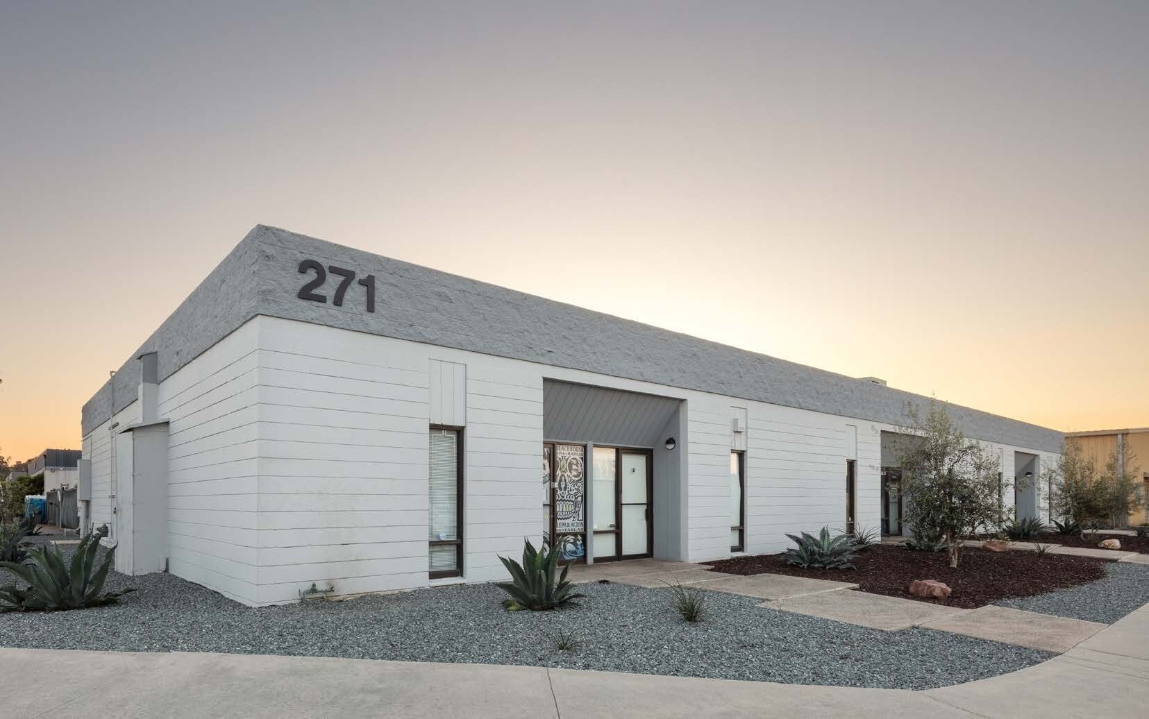 179 Roymar Rd, Oceanside, CA à louer Photo de l’immeuble– Image 1 sur 5