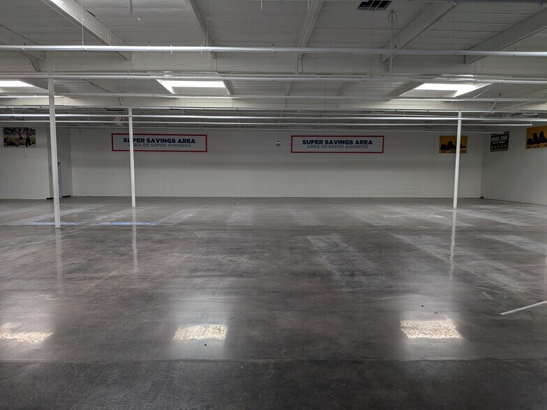 2152 Monterey Hwy, San Jose, CA à louer - Photo intérieure – Image 3 sur 10