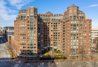 Plus de détails pour 10 Rogers St, Cambridge, MA - Logement à vendre