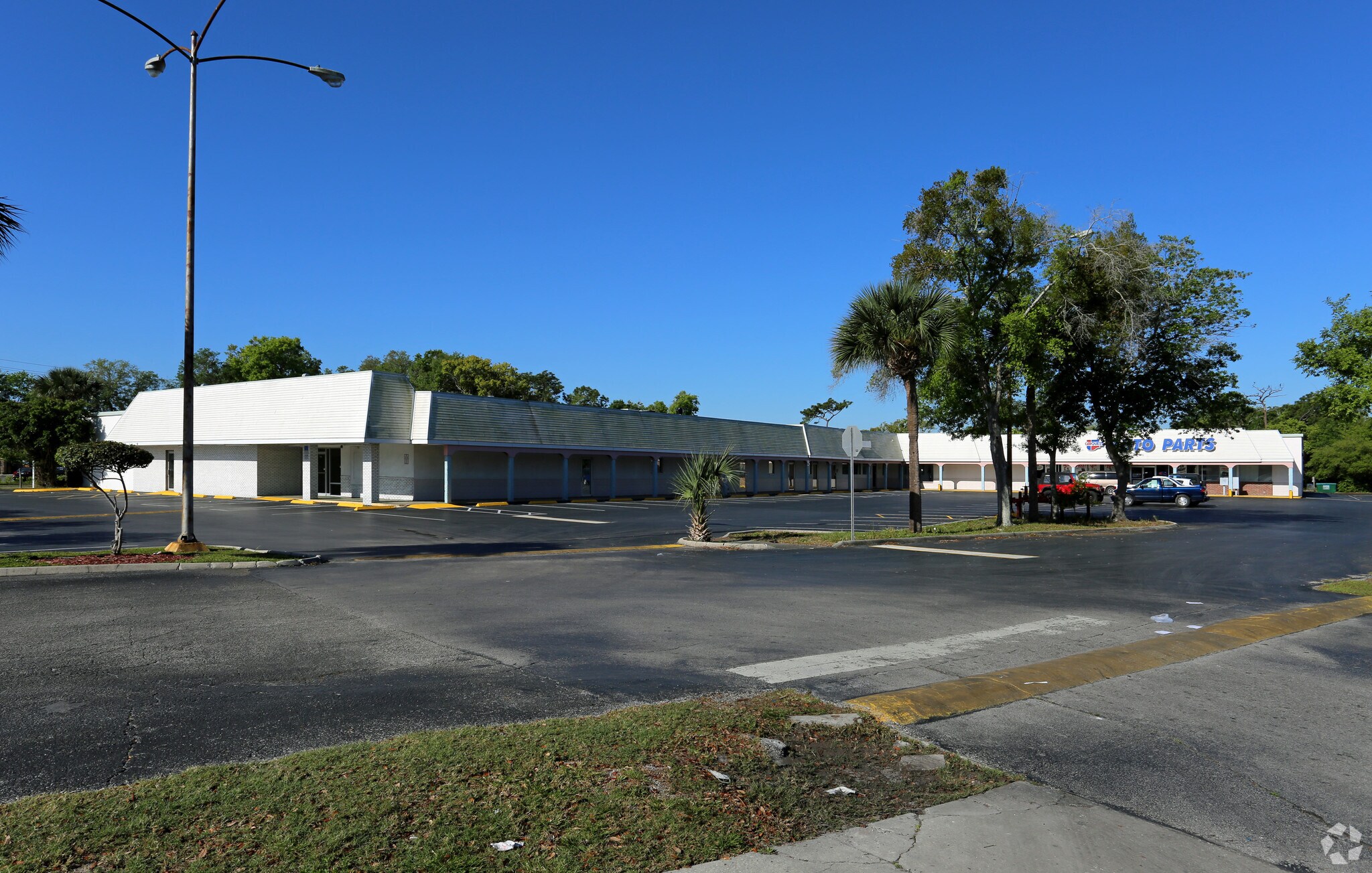 2670-2690 S Orlando Dr, Sanford, FL à louer Photo de l’immeuble– Image 1 sur 31