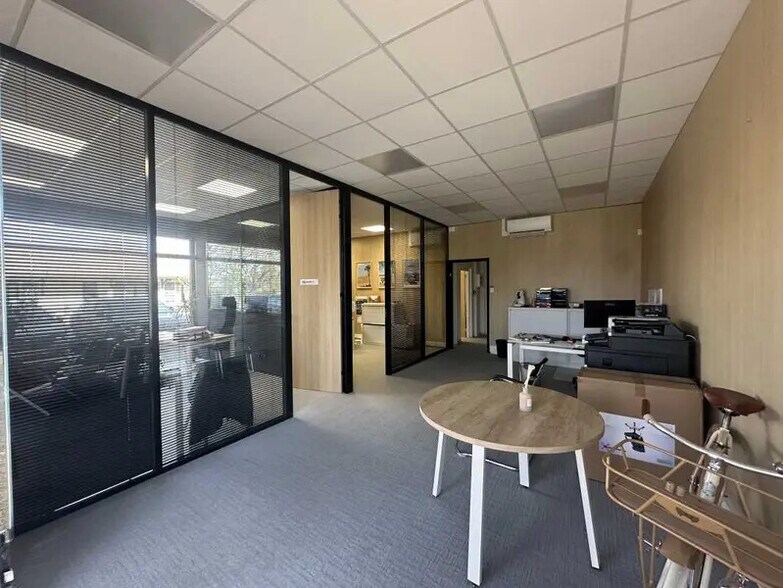 Bureau dans Eysines à vendre - Photo intérieure – Image 2 sur 3