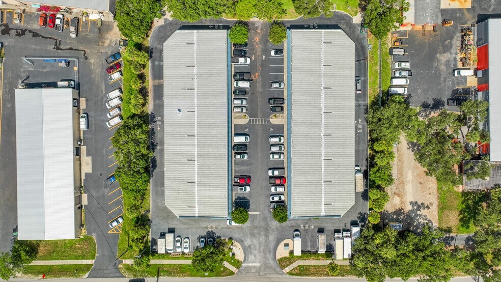 800 Bell Rd, Sarasota, FL à louer - Aérien – Image 3 sur 7