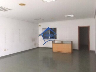 Plus de détails pour Local commercial à vendre