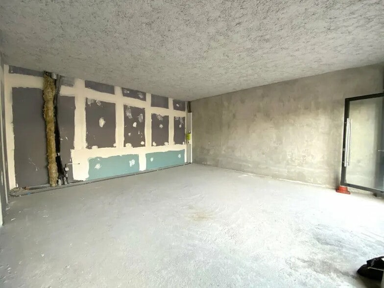 Local commercial dans Le Cannet à louer - Photo intérieure – Image 3 sur 3