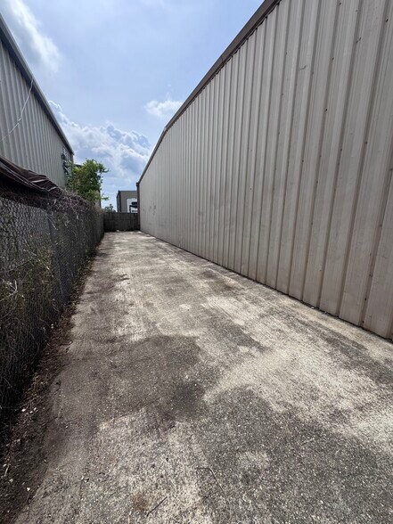 2218 Fayette St, Kenner, LA à louer - Photo de l’immeuble – Image 3 sur 6