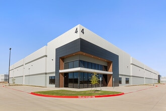 6025 FM 973, Del Valle, TX à louer Photo de l’immeuble– Image 1 sur 2