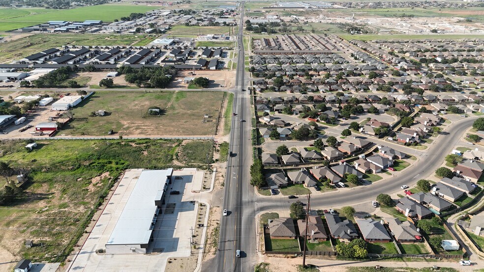 10617 University Ave, Lubbock, TX à louer - Photo de l’immeuble – Image 3 sur 15