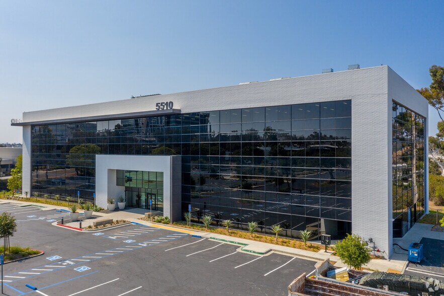 5510 Morehouse Dr, San Diego, CA à louer - Photo de l’immeuble – Image 2 sur 11