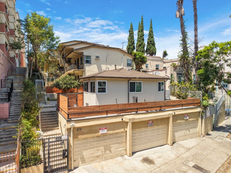 415 Loma Dr, Los Angeles, CA à vendre - Photo de l’immeuble – Image 2 sur 10