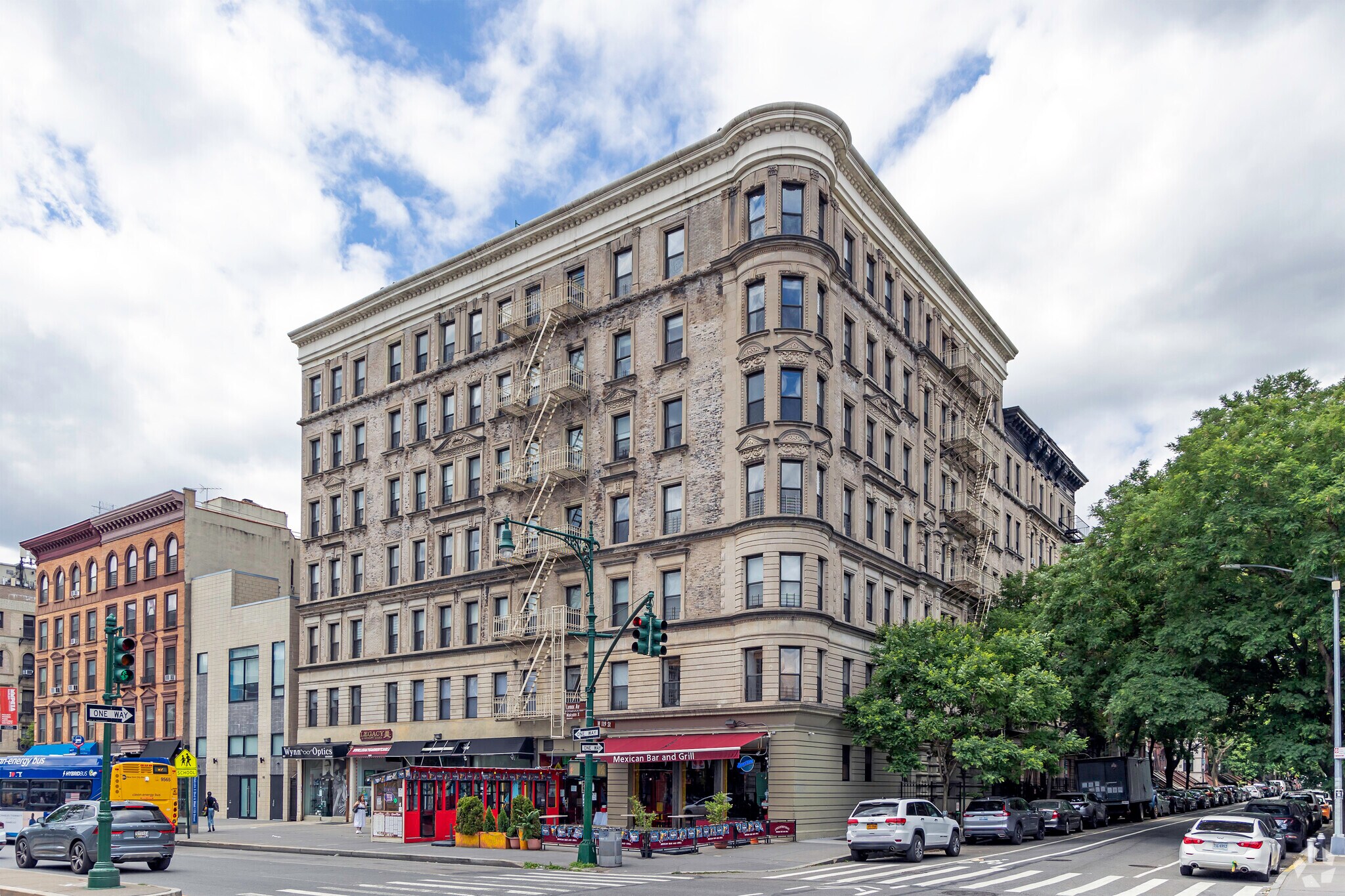 167-177 Lenox Ave, New York, NY à louer Photo principale– Image 1 sur 12