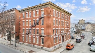 Plus de détails pour 48-50 Mitchell Ave, Waterbury, CT - Logement à vendre