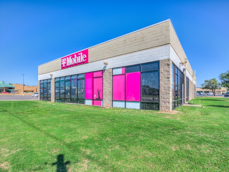 4571-4575 NW 23rd St, Oklahoma City, OK à vendre - Photo de l’immeuble – Image 2 sur 5