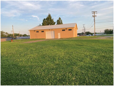 825 Brookfield Ave, Masury, OH à vendre Photo principale– Image 1 sur 2