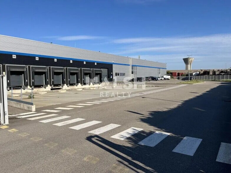 Local d’activités dans Corbas à louer - Photo de l’immeuble – Image 1 sur 22