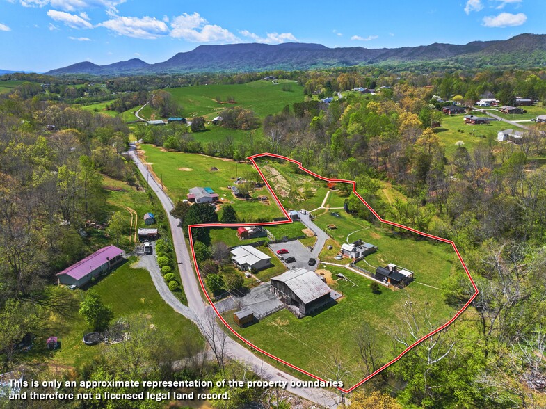 1541 Lower English Creek Rd, Newport, TN à vendre - Photo de l’immeuble – Image 2 sur 117