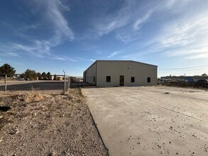 2215 W Bender Blvd, Hobbs, NM à louer Photo intérieure– Image 1 sur 18