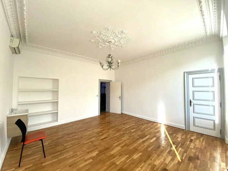 Bureau dans Nice à louer - Photo de l’immeuble – Image 2 sur 3