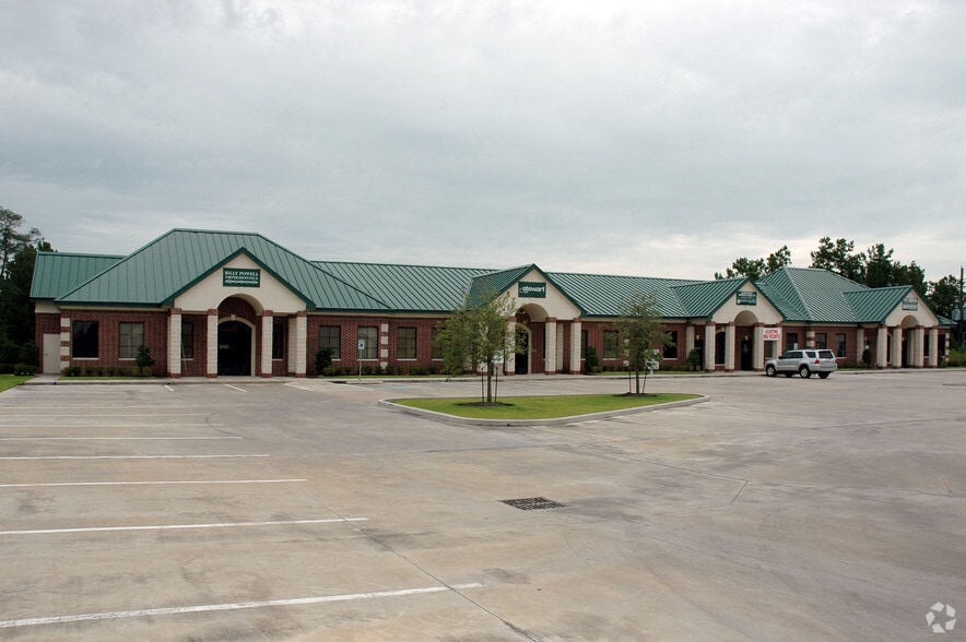 18700 W Lake Houston Pky, Humble, TX à vendre - Photo principale – Image 1 sur 4