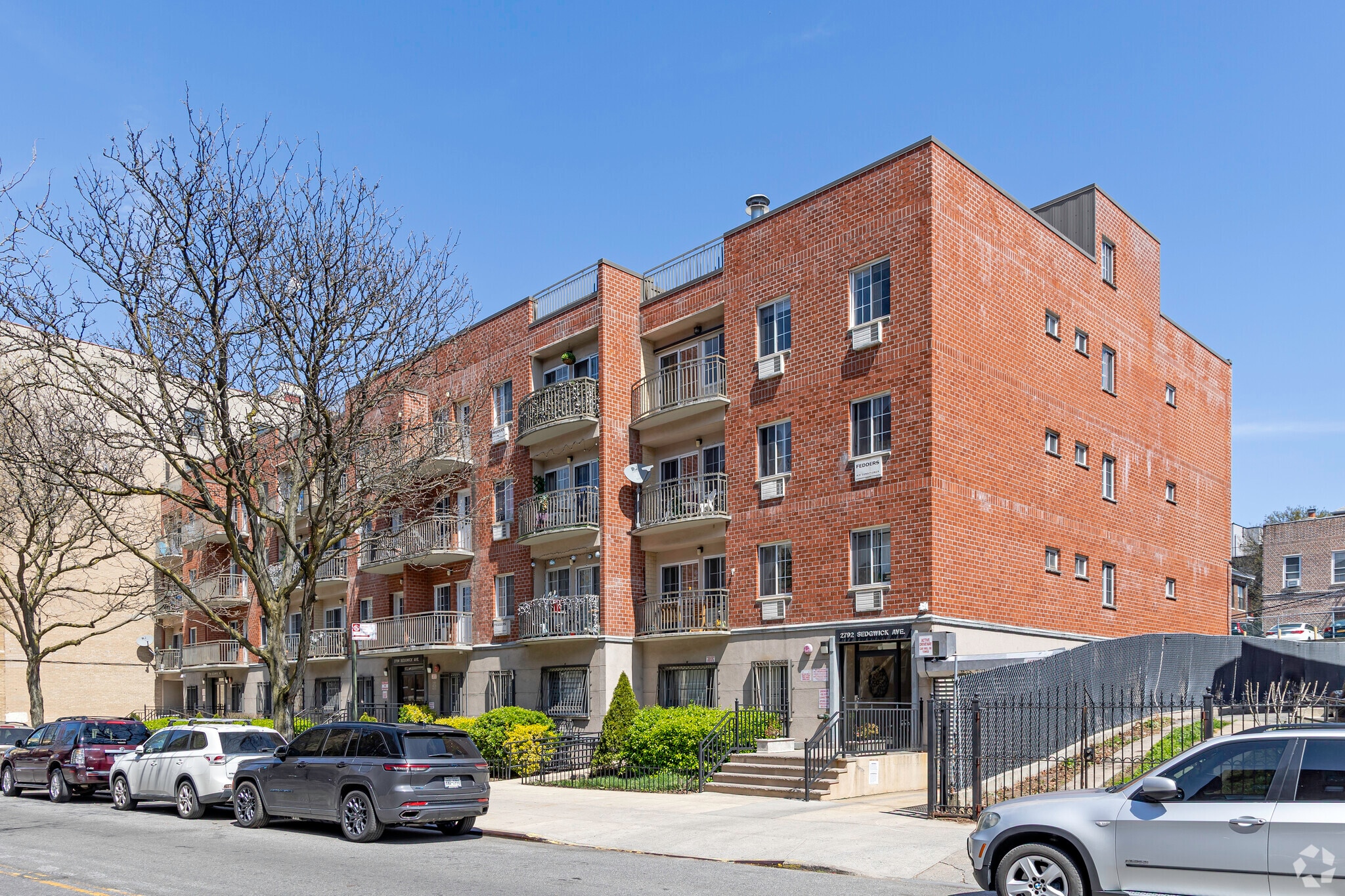 2792-2796 Sedgwick Ave, Bronx, NY à louer Photo principale– Image 1 sur 18